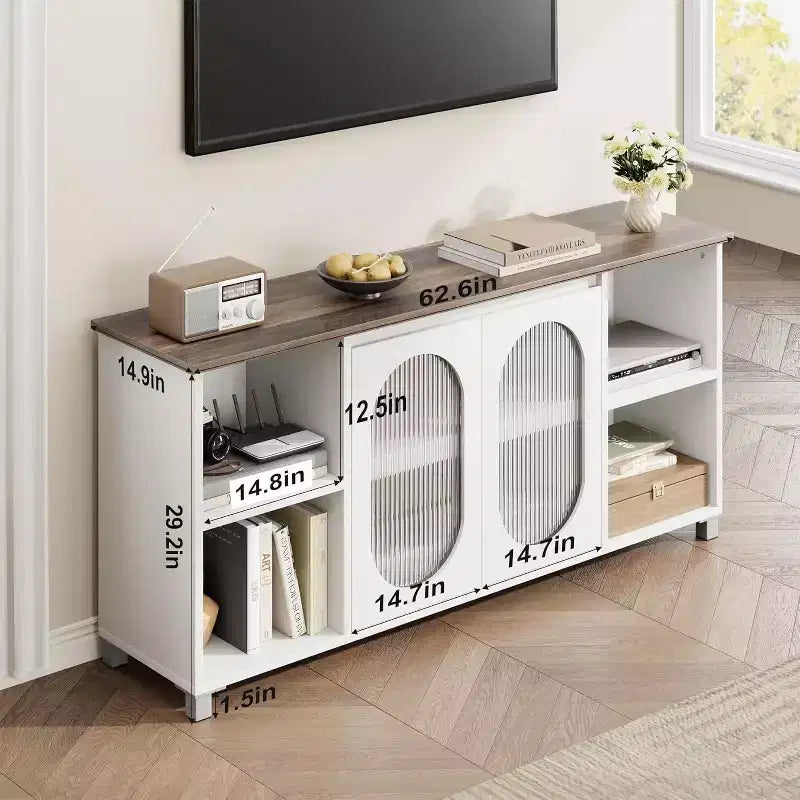 Meuble TV rustique de 70 po – Centre de divertissement avec portes d'armoire en verre ondulé et étagères ouvertes, console multimédia pour salon (blanc et brun foncé)