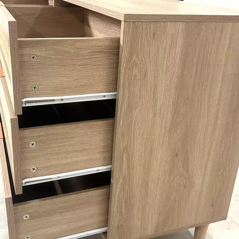 Meuble de rangement 6 tiroirs en rotin de 150 cm de long avec glissières de tiroir blanches, adapté aux chambres à coucher, espace de rangement inclus, couleur naturelle