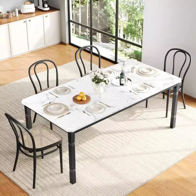 Table à manger longue industrielle pour 6-8 personnes, table de cuisine rectangulaire en bois avec cadre métallique robuste, style ferme moderne pour salle à manger et cuisine.