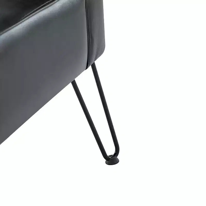 Chaise d'appoint contemporaine en similicuir végane avec dossier capitonné et pieds en métal
